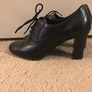 Classic oxford heels
